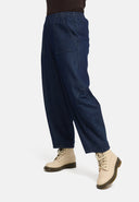 Φαρδύ παντελόνι σε τζιν μπλε 'Bella'