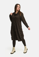 'Brunel' jurk – Cowl-Neck, zijplooien & midilengte