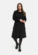 'Brunel' jurk – Cowl-Neck, zijplooien & midilengte