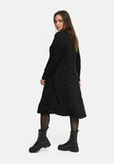 'Brunel' jurk – Cowl-Neck, zijplooien & midilengte