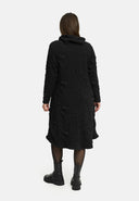 'Brunel' jurk – Cowl-Neck, zijplooien & midilengte