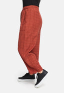 Pantalones anchos con ajuste cónico 'Ferina'